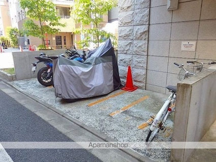 レジディア文京本郷Ⅱ[1LDK/43.2m2]の駐車場