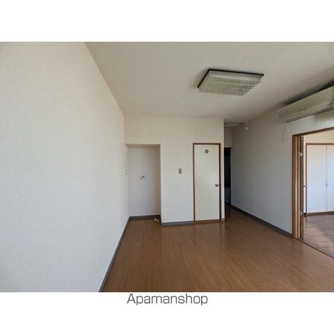 サンワイルドの内装写真