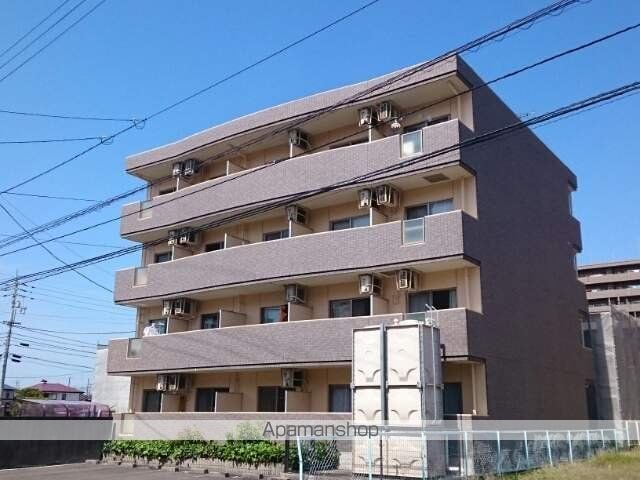 ラムール雅の玄関写真