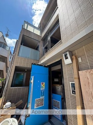 東京都渋谷区初台２丁目[1LDK/40.99m2]のエントランス