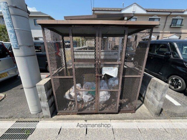 Ｅｓｐｏｉｒ[2LDK/59.64m2]のエントランス2