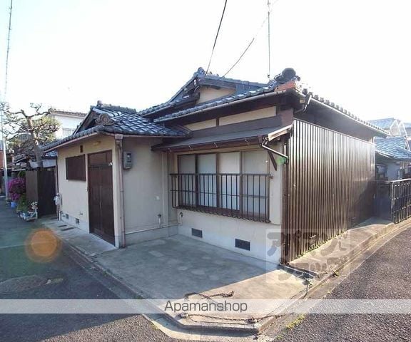 深草坊町貸家