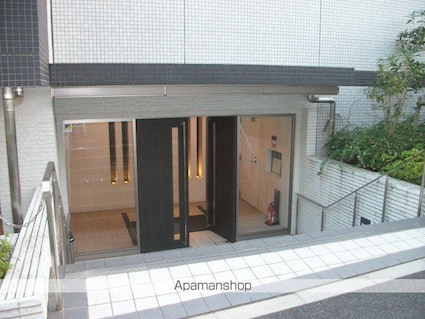 東京都世田谷区代沢２丁目[1K/28.35m2]の外観3