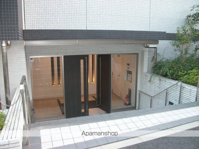 東京都世田谷区代沢２丁目[1K/28.35m2]の外観3