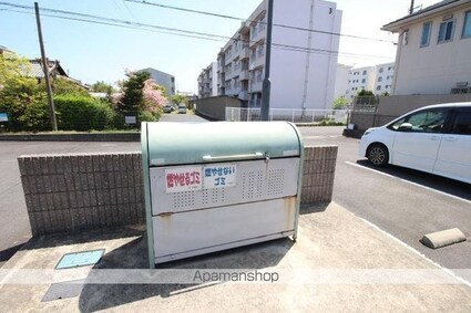 リースランド松縄[3LDK/83.65m2]の共用部3