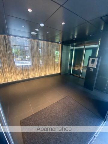 アルグラッド梅田WESTの玄関写真