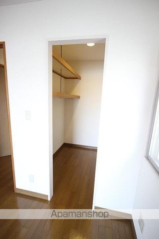 キュービックパレス[2LDK/60.39m2]の収納