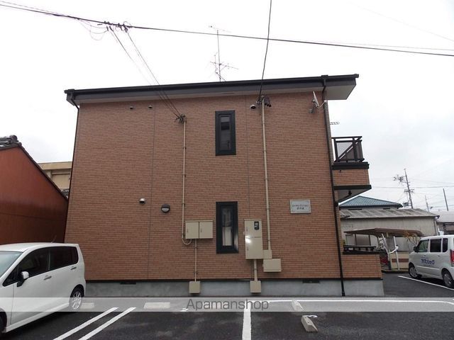 ロイヤルマンション日の出の外観写真