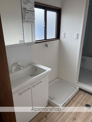 香川県高松市国分寺町新居[6DK/145.4m2]の洗面所