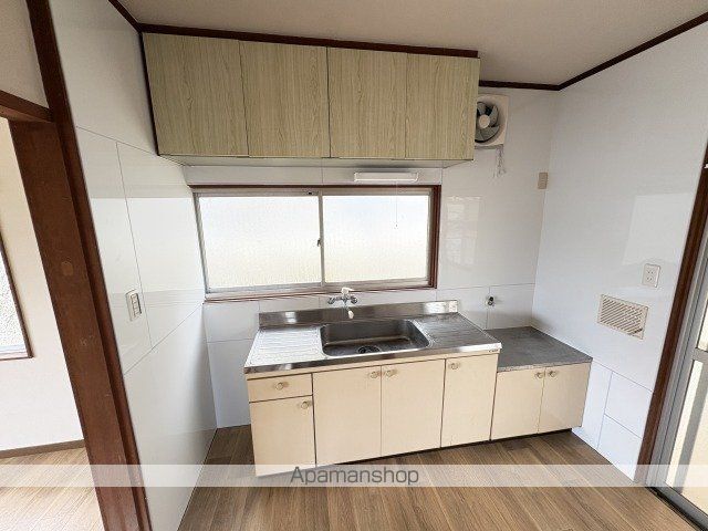 亀山南2丁目戸建ての内装写真