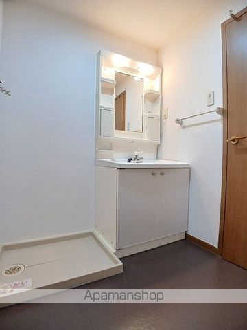 リヴィエール岩出IIの内装写真