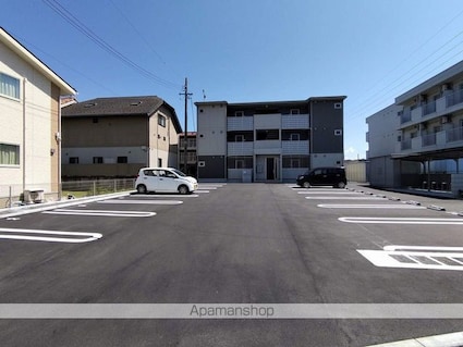 ヴィオコート　平田[1K/32.43m2]の駐車場