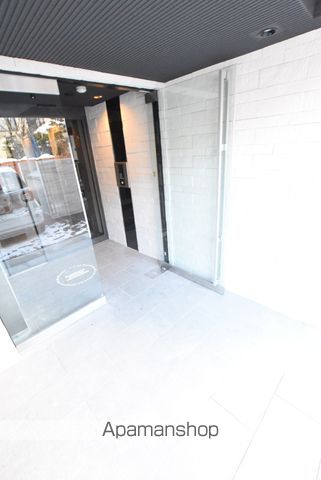 RESIDENCE SHINMEI MIYANOMORIの玄関写真