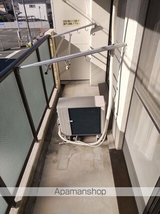 和歌山県和歌山市湊本町２丁目[1DK/31m2]のバルコニー