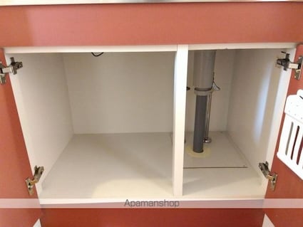 香川県坂出市久米町２丁目[1K/26.49m2]の収納1