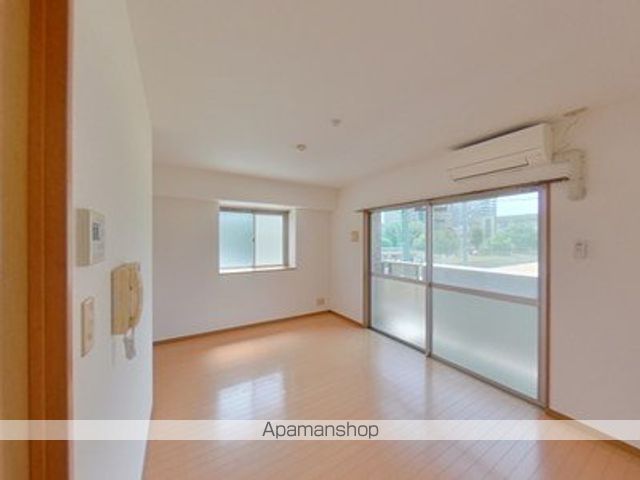 ハイリッヒ新屋敷の内装写真