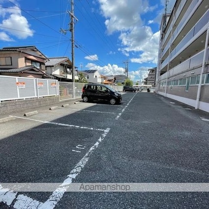 センチュリー柴田２[1K/23.37m2]の駐車場1