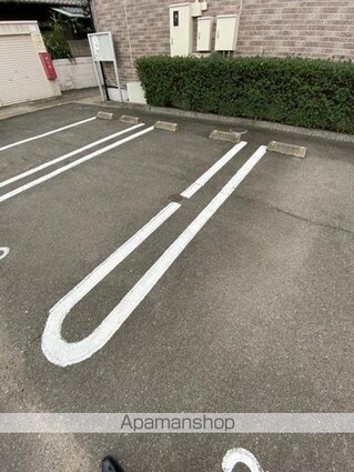 プランタンフルールＡ[2DK/46.6m2]の駐車場