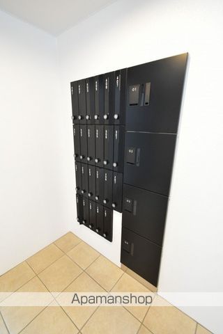ALPHA学園前の玄関写真