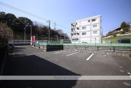 アルト・ポンテ[2DK/44.34m2]の駐車場