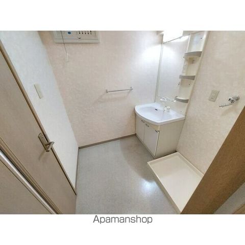 B・INSIDE IIの内装写真