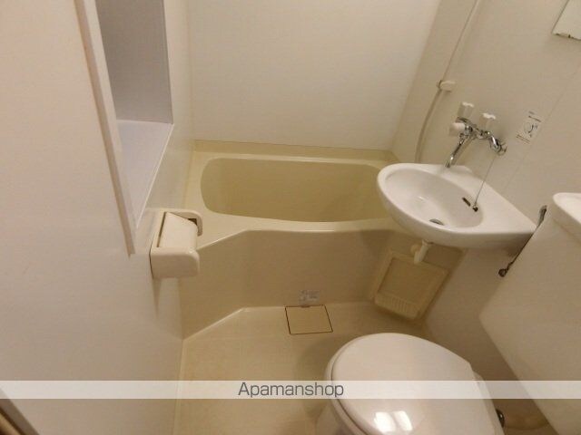 広島県広島市中区本川町２丁目[1K/19.08m2]のバス