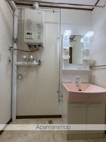 ZEUSの内装写真