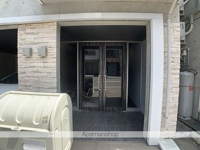 ソレーユ南10条の玄関写真