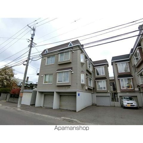 ラポール八軒の外観写真