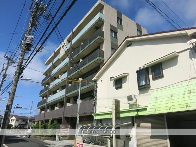 ベルテール町田の玄関写真
