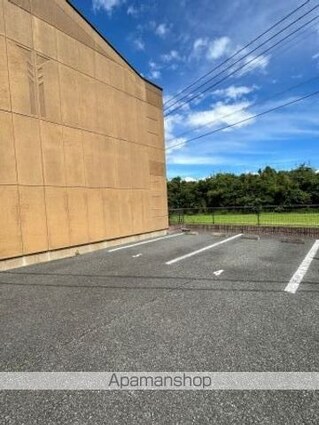 ファームハウス・ヒーロー[1K/33.06m2]の駐車場3