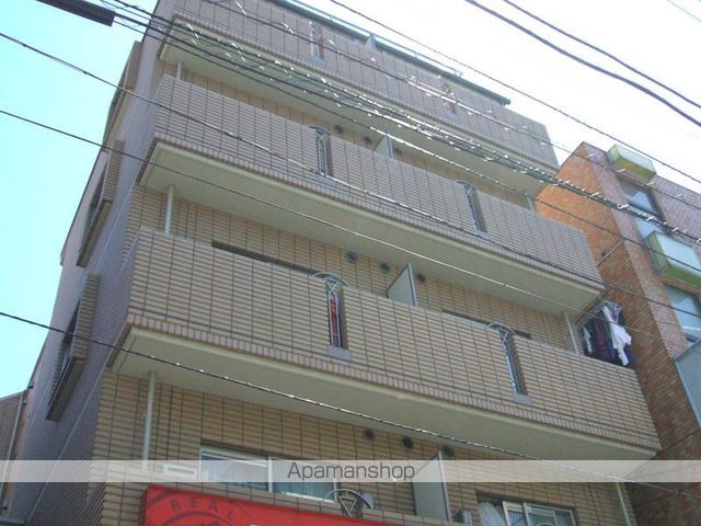 メゾンエルーセラの外観写真