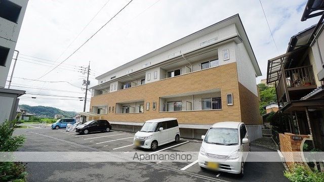 クレストウッドの外観写真