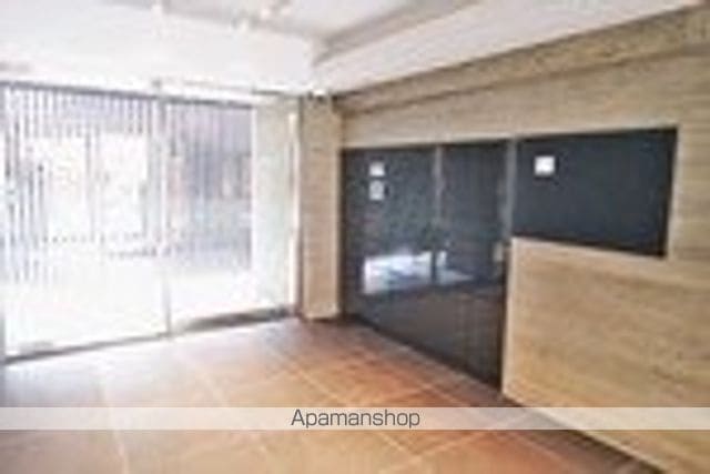 ロイジェント大山西町の玄関写真