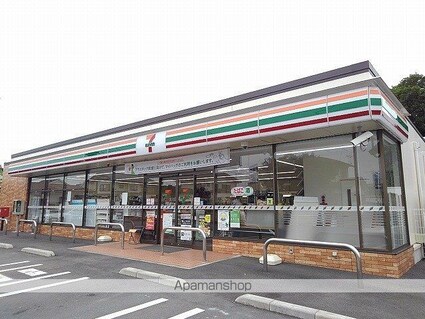 ラフィネ　シス[2LDK/53.81m2]の周辺1