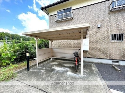 メゾンファミリーオーブ　Ｂ[2LDK/57.96m2]の共用部2