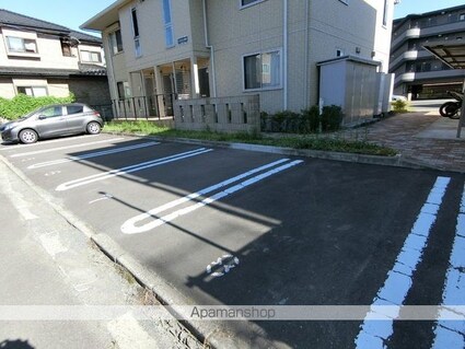 グリーンヒルズ花秀　Ｂ[2LDK/60.28m2]の駐車場