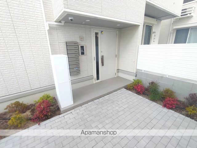 VIER CASA Aの玄関写真