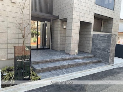 メゾン　ド　リーヴ[1LDK/39.65m2]のエントランス