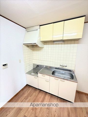 ロイヤルハイム杉本の内装写真