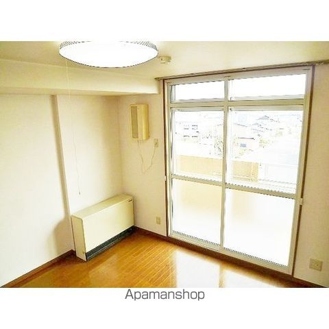 フェイマスKITAMI 3番館の内装写真