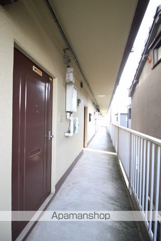 ロイヤル神田の玄関写真