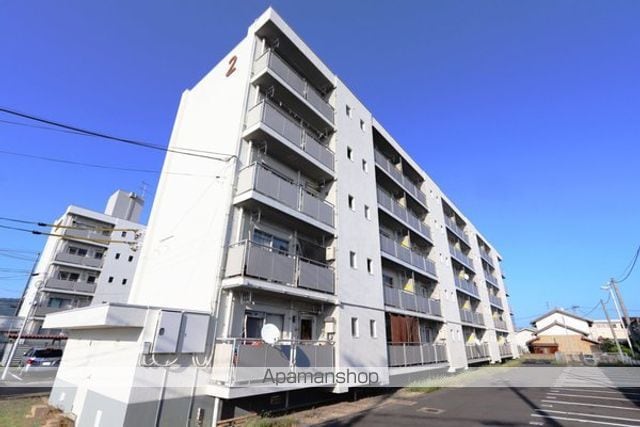 ビレッジハウス白枝1号棟の玄関写真
