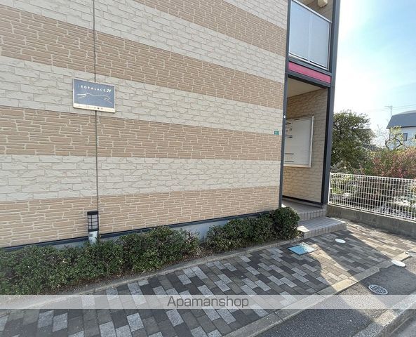 レオパレスコーポ 藤原の玄関写真
