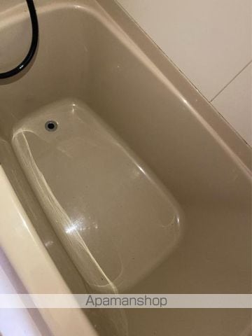 岩清尾マンションの内装写真