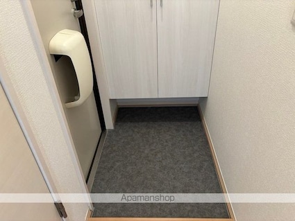 リビングタウン舟橋壱番館　Ａ[2LDK/55.44m2]の玄関