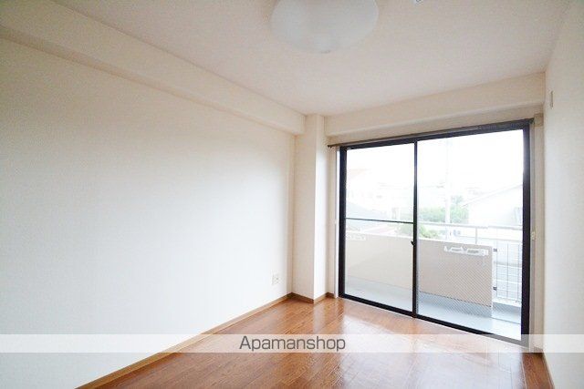 フラット新屋敷の内装写真