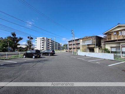 マリン・ラ・セーヌ[1K/28.05m2]の駐車場