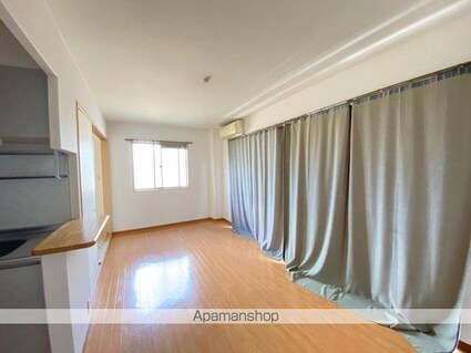 フォブール緑ヶ丘Ｂ[2LDK/57.13m2]のリビング・居間