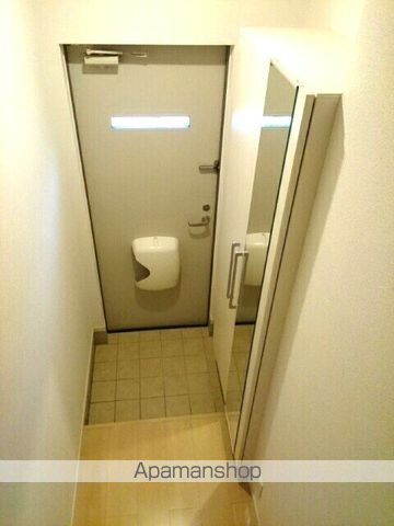タイタンの内装写真